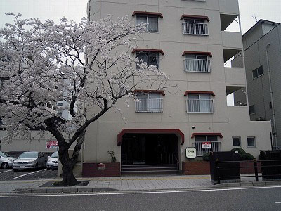 カーサ礎　正面玄関